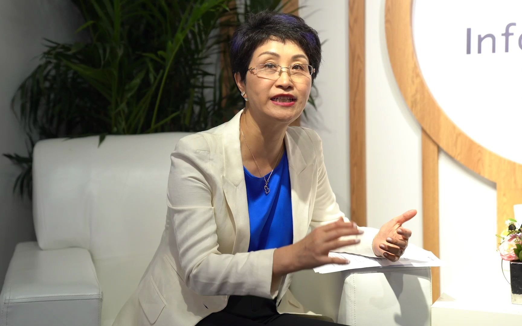 活动  专访华晨宝马汽车有限公司副总裁 杨美虹