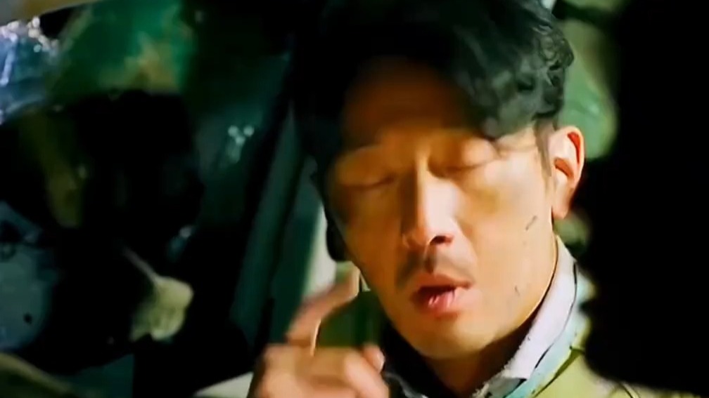 一口气看完韩国剧情灾难电影《隧道》