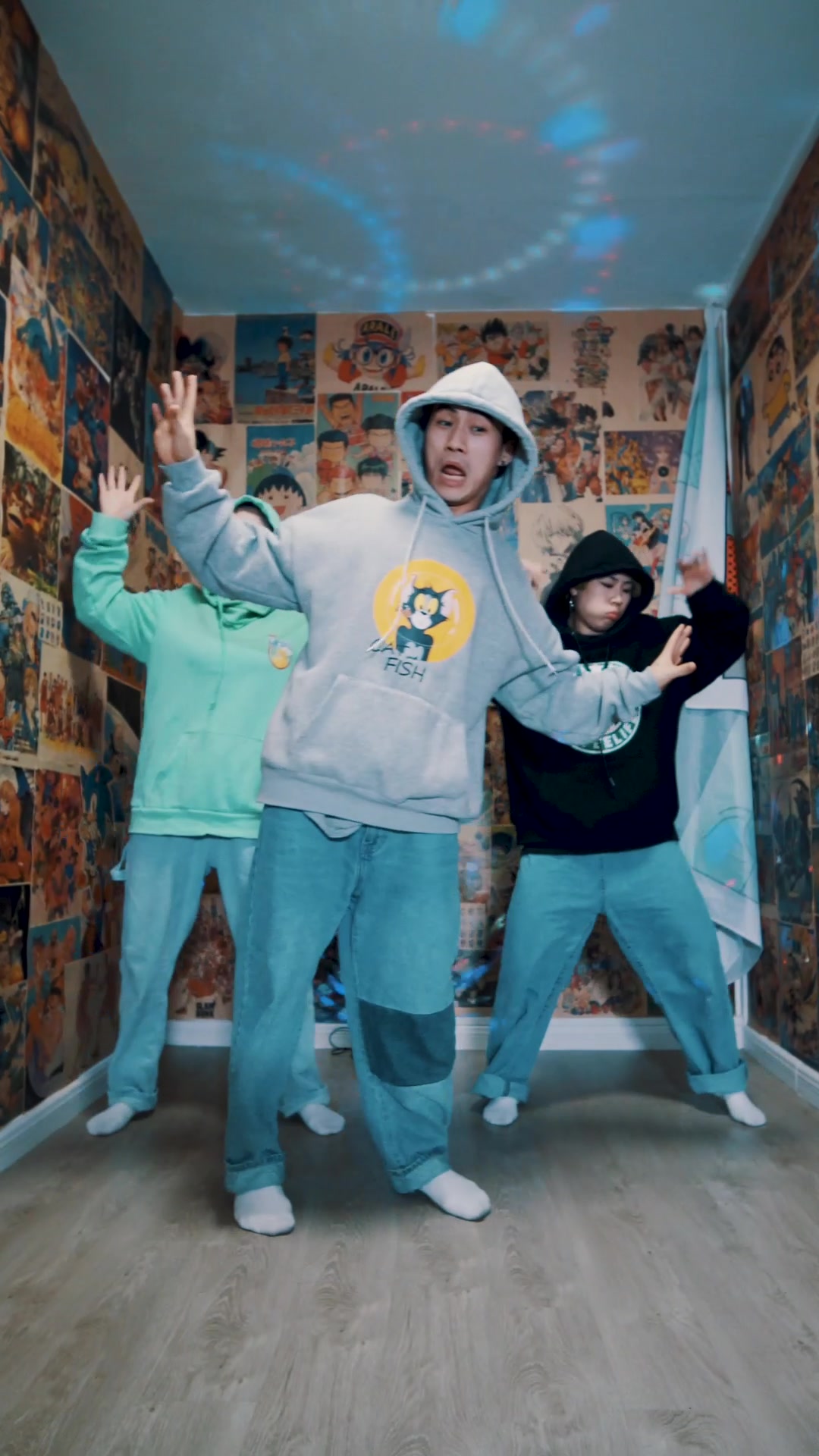 活动  魔性鸭子舞～你快乐了没?