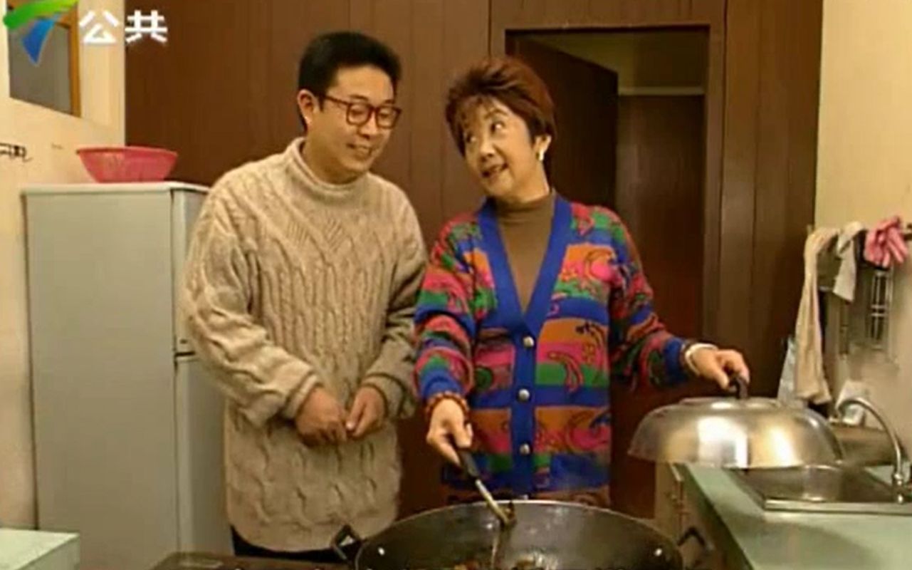 【外来媳妇本地郎】作家为了省钱自己煮菜给阿霞!