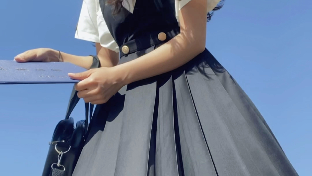 护奶裙jk现货tr料护奶背带连衣裙护胸裙jk制服裙纯色百褶裙两件套