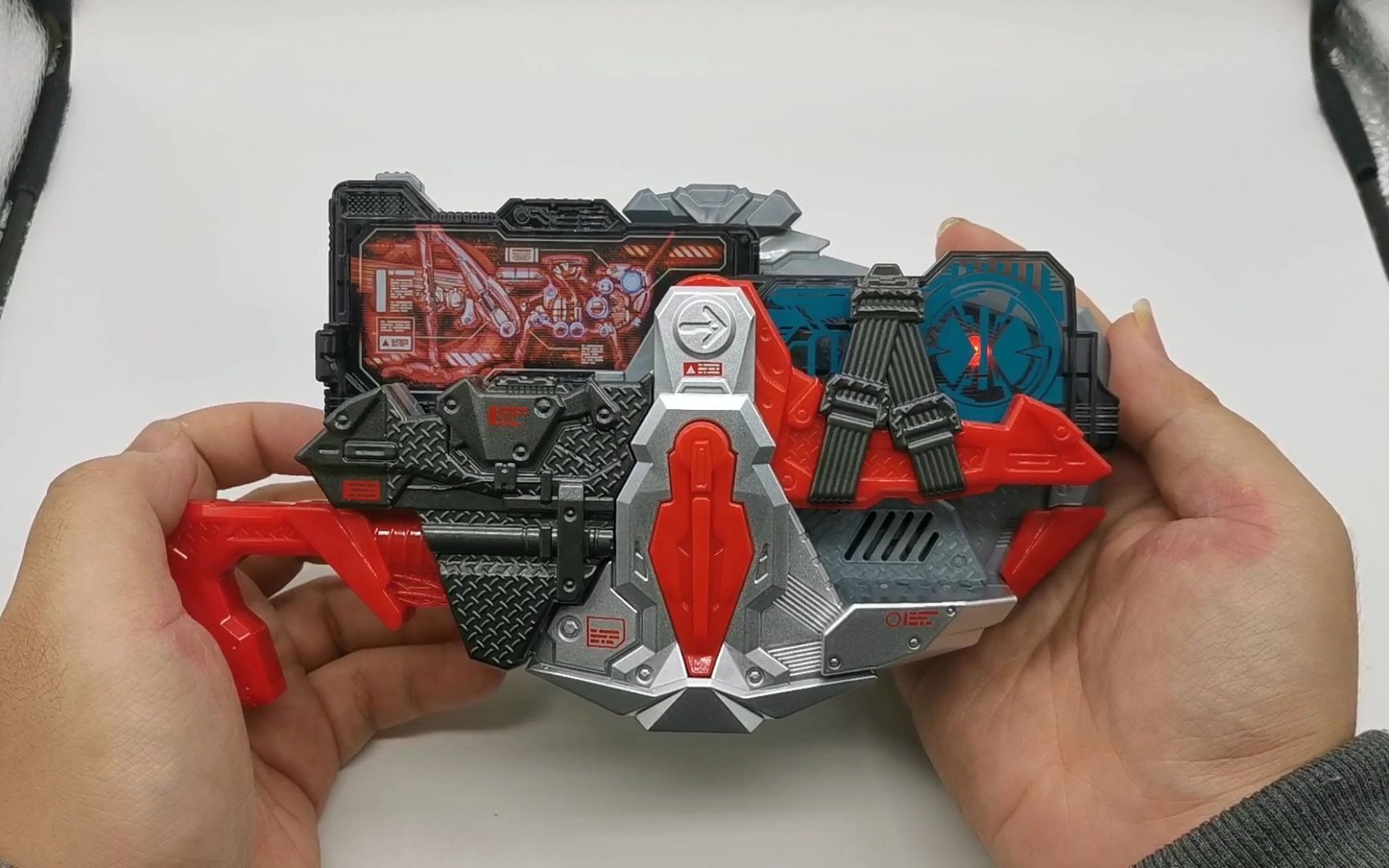 万代pb限定 假面骑士01剧场版 飞电其雄 dx旋风升华器 把玩分享_哔哩