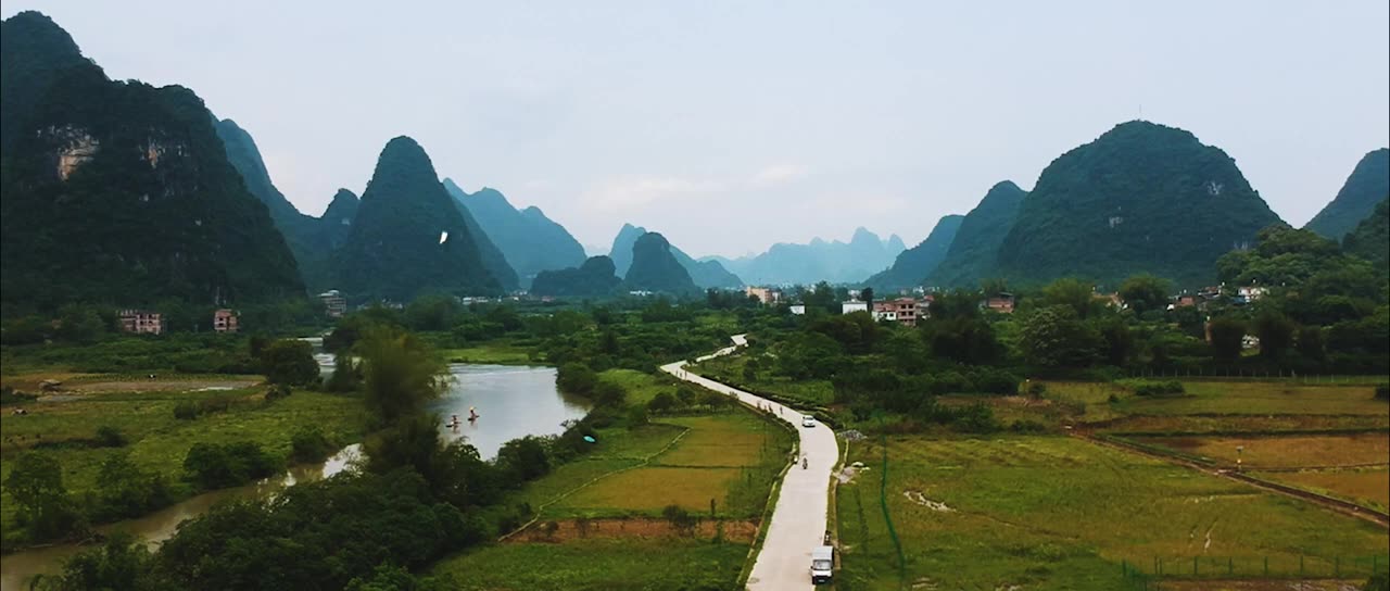 一群老外在中国旅游,绝对电影大片级的美景哔哩哔哩bilibili