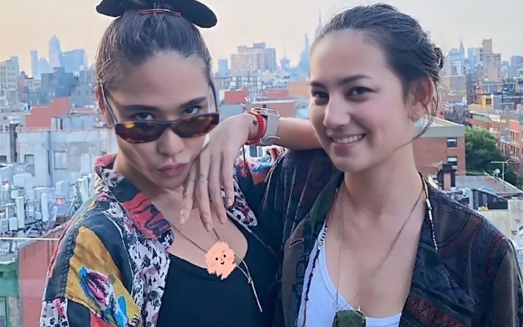 泰星ploy38岁影后公布出柜恋上小17岁女星与前男友分手后被伤透心