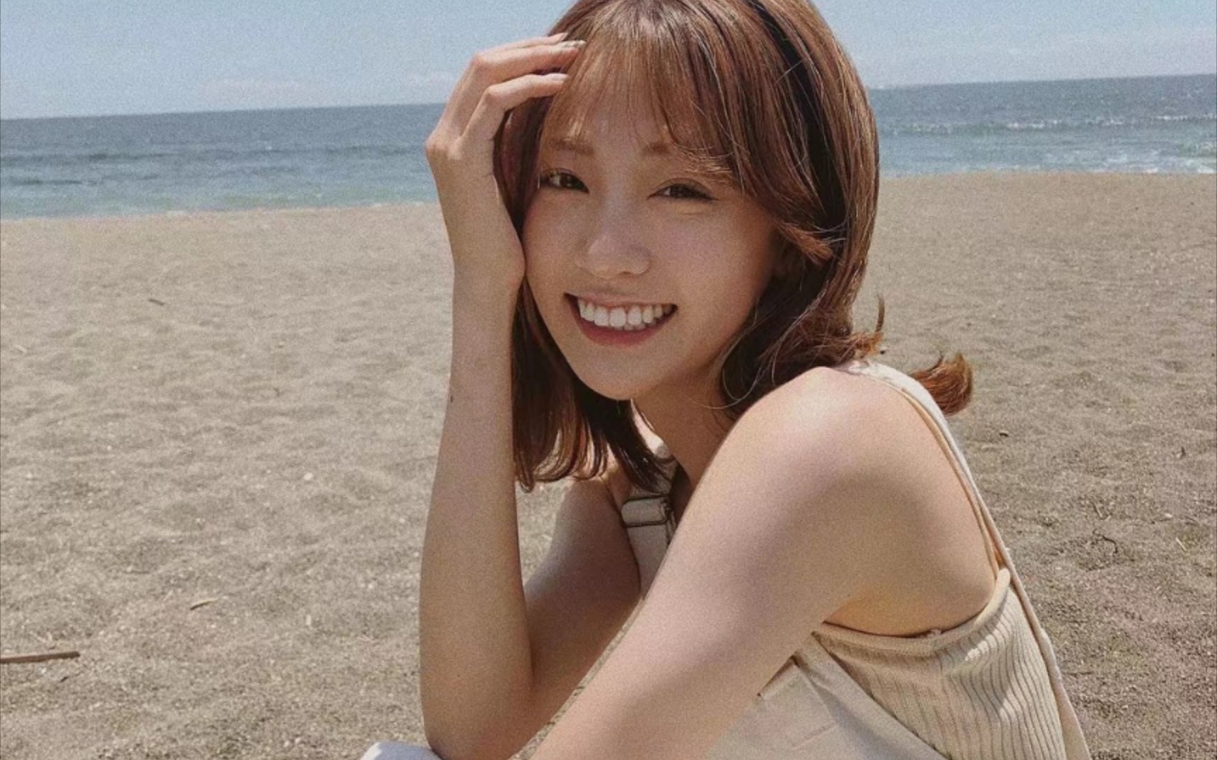 假面骑士铠武女主志田友美写真合集