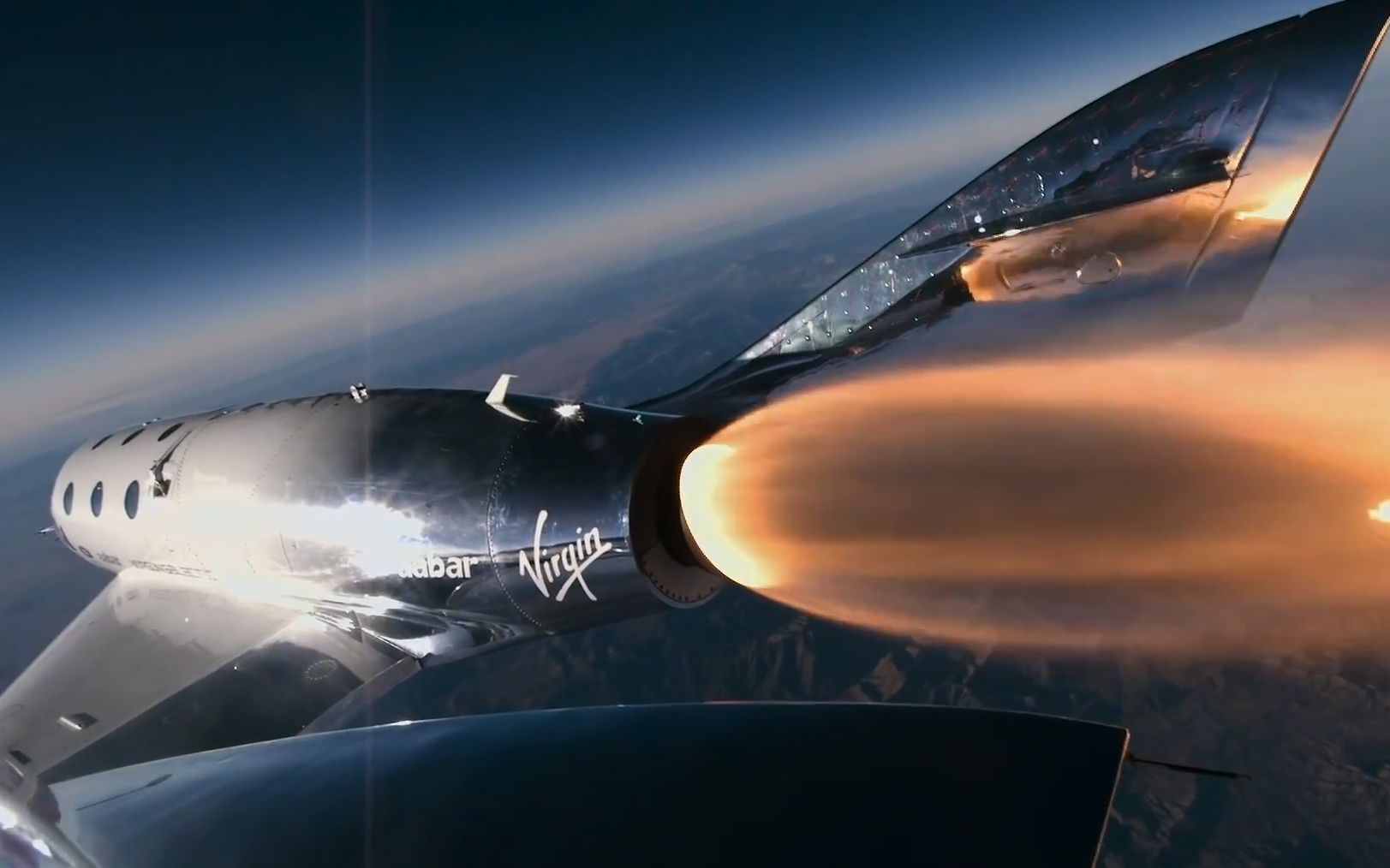 维珍银河vss unity太空船首次亚轨道飞行