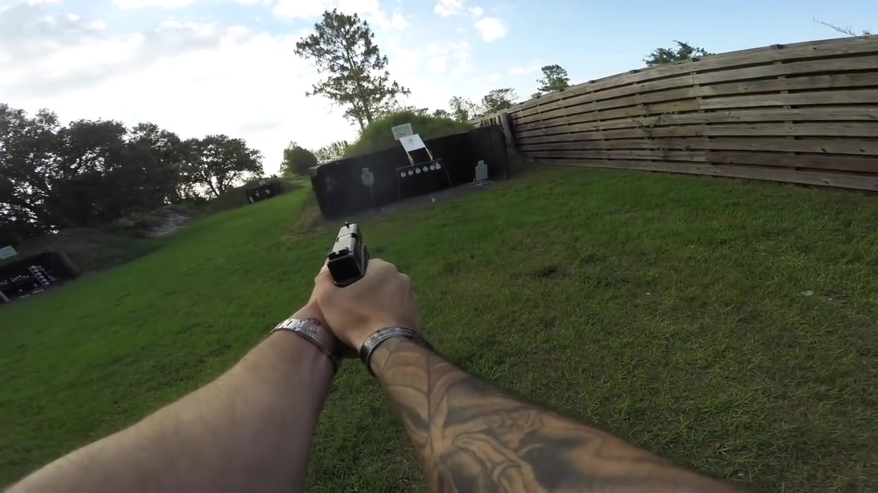 【vigilance elite】第一人称射击glock19与换弹_哔哩哔哩 (゜-゜)つ