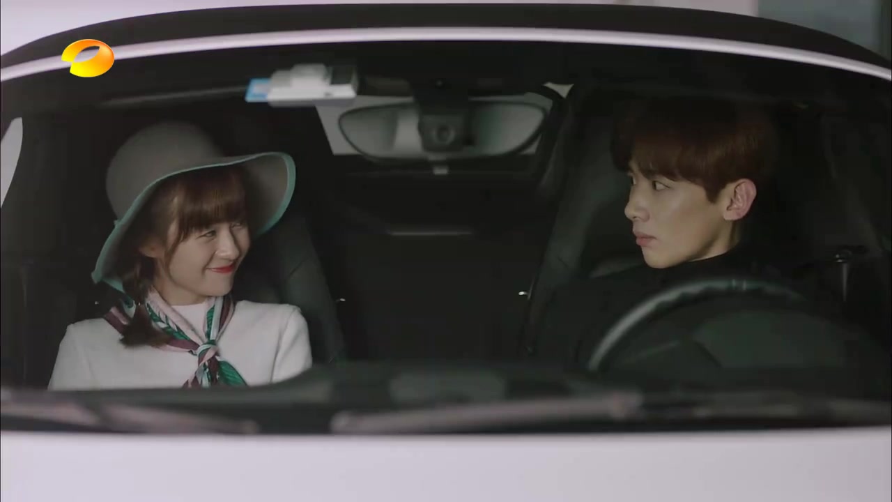 颜值夫妇 39cut "你刚刚是不是摸我头了?