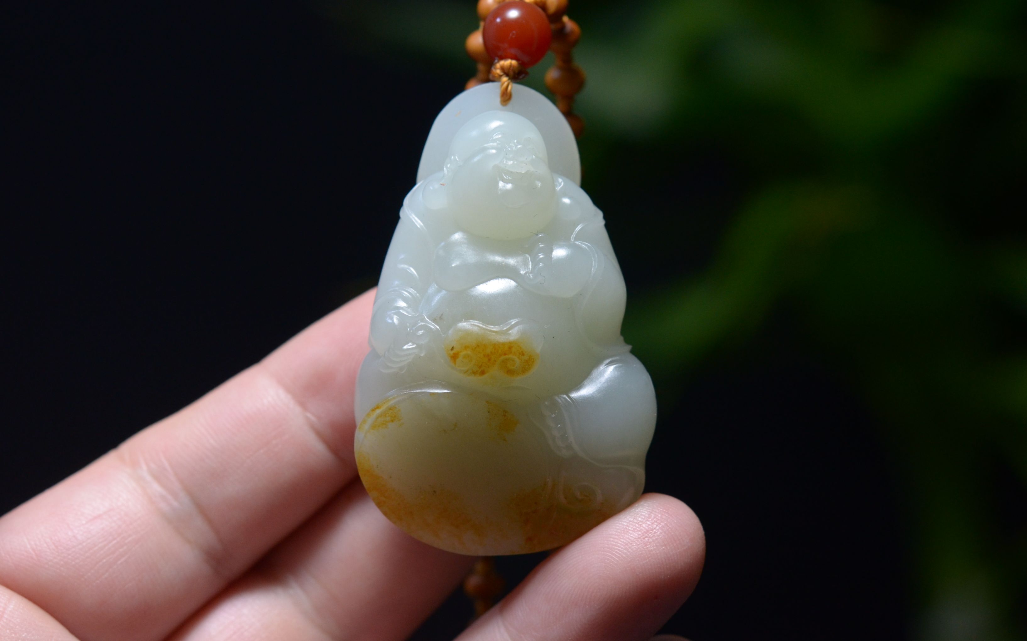 今日拍品:新疆和田秋梨皮高糯白玉籽料立体弥勒佛