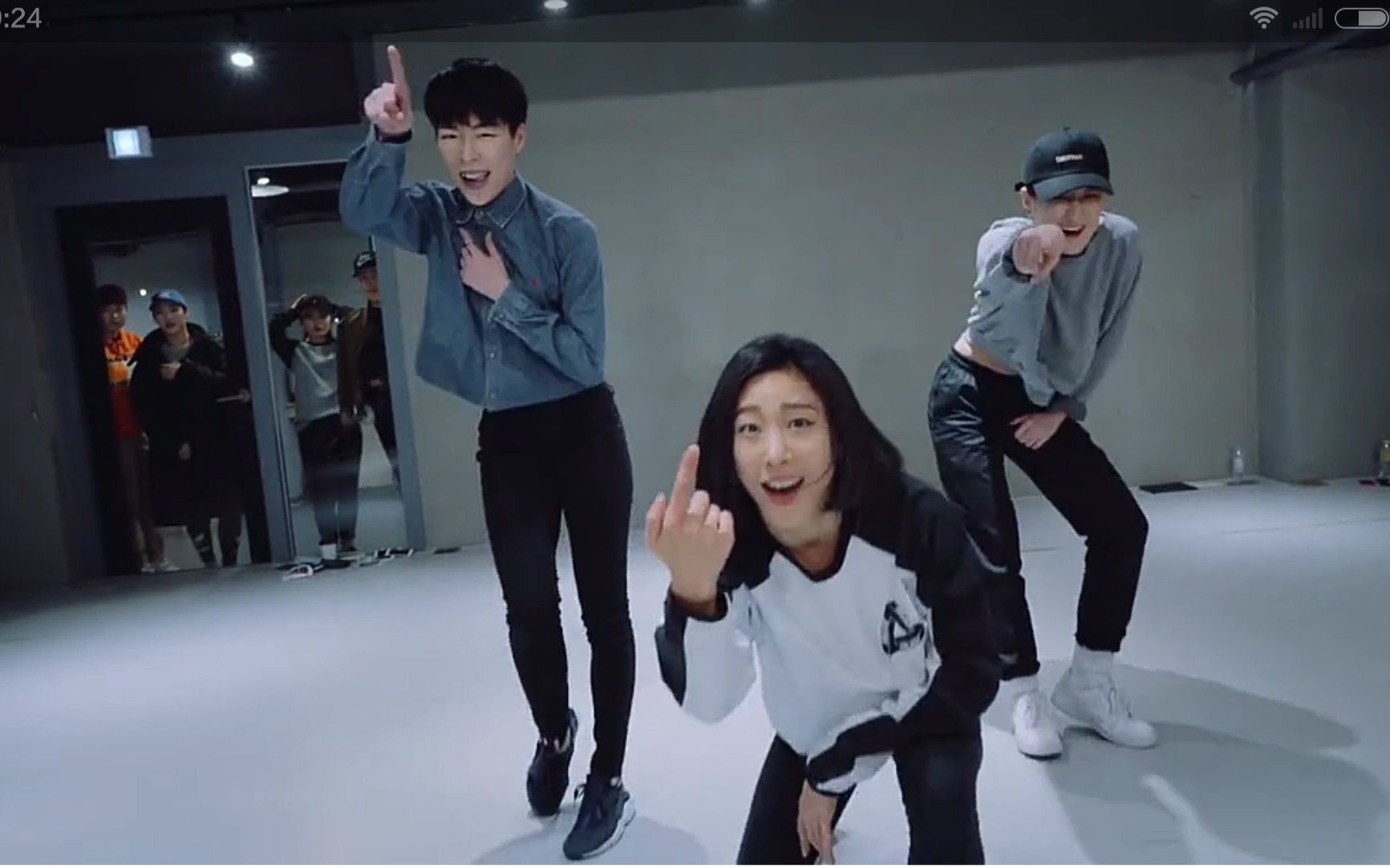 [经中高二六灵魂舞者] our own house im舞室版本翻跳_哔哩哔哩 (゜