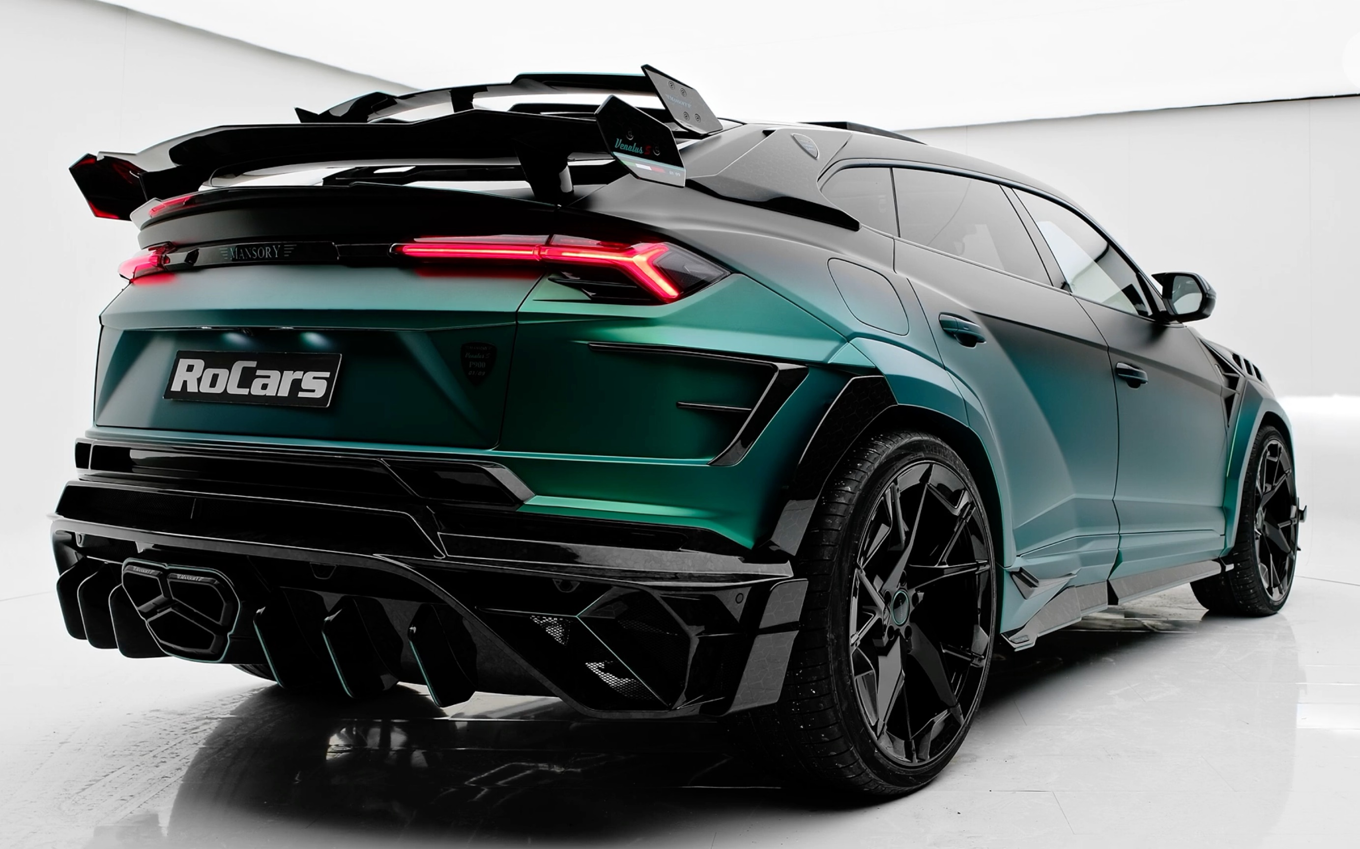 兰博基尼 2024 lamborghini urus venatus s p900 from mansory