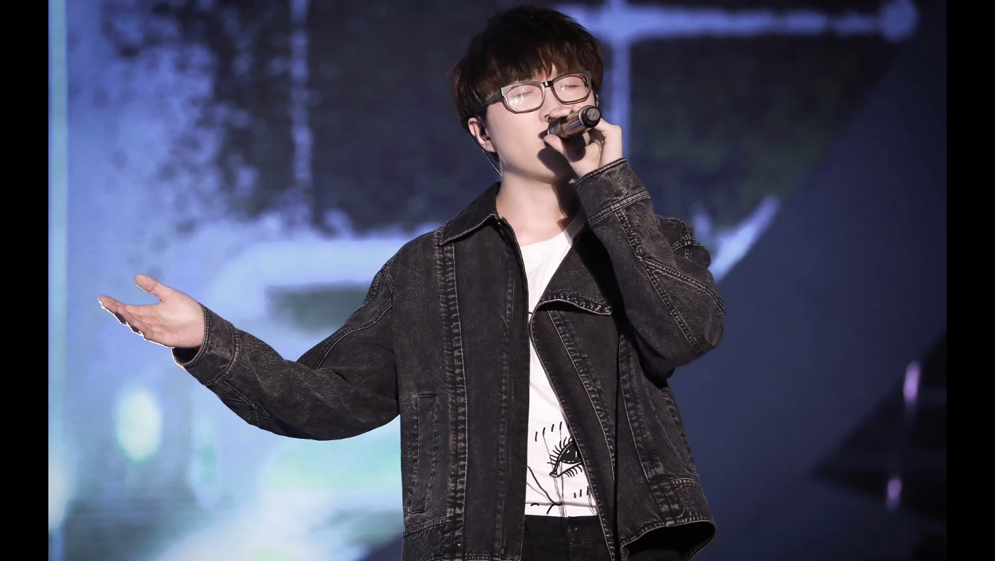 《小小的我》——毛不易-ht-ya-ht-ya-哔哩哔哩视频