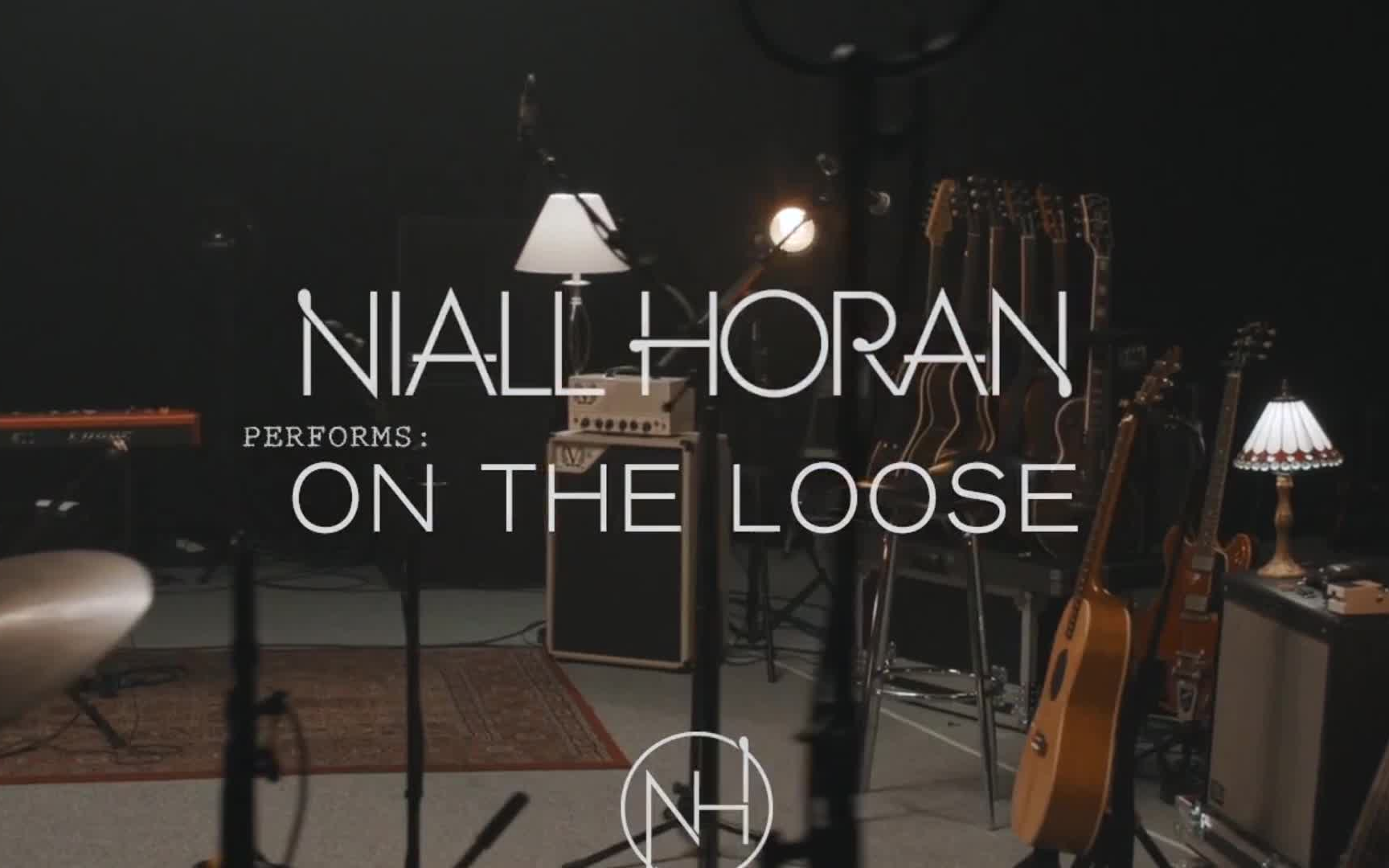 [图]【Niall Horan】【1080p】On The Loose (Acoustic) Live at the Studios