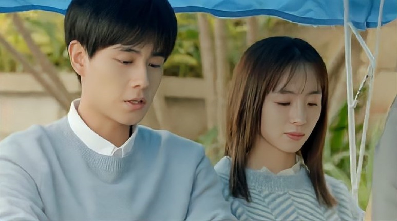 胡一天胡冰卿身穿情侣装!虐惨心机女!