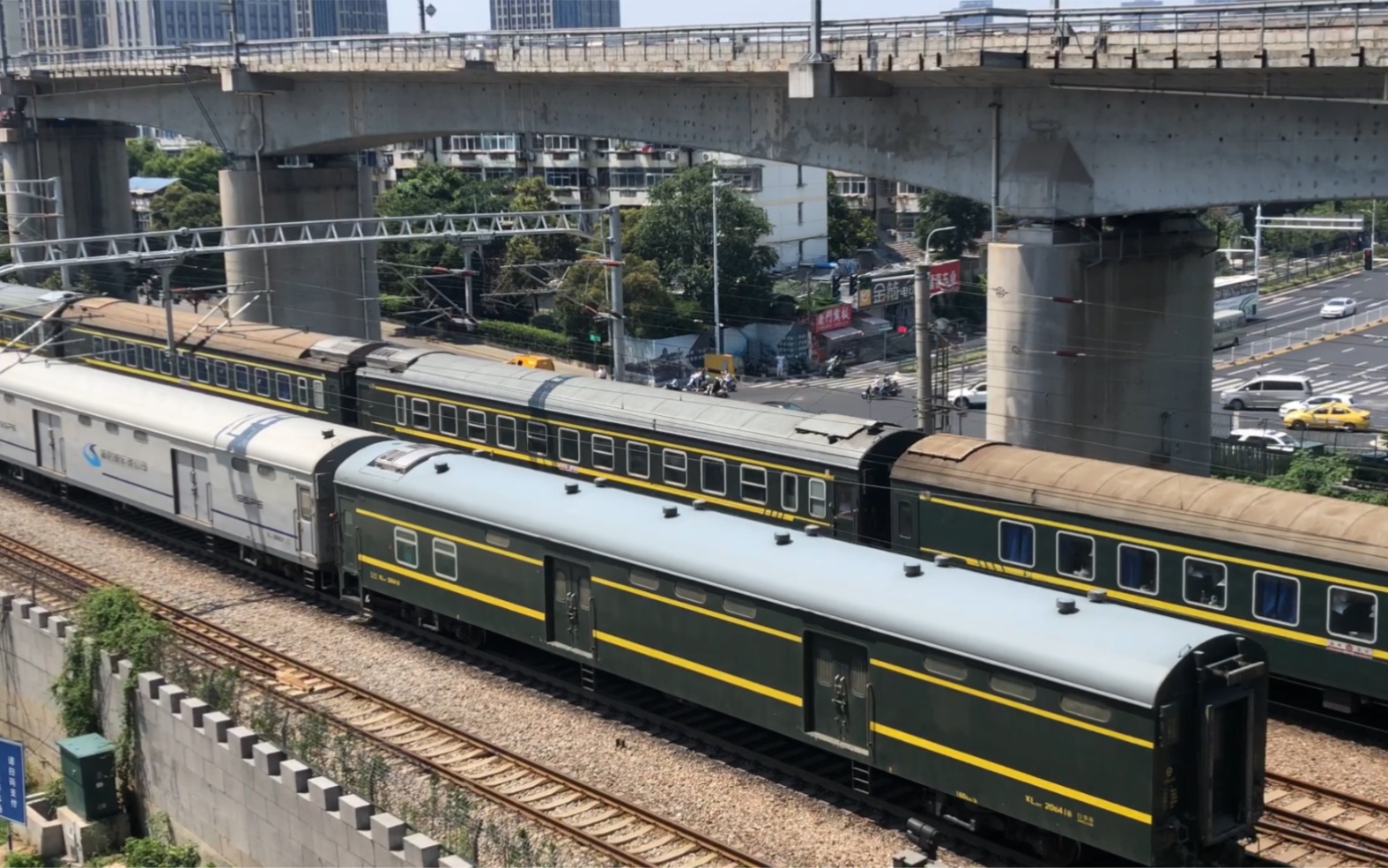 中国铁路k101北京温州2节原色x102闵行黄村列尾绿