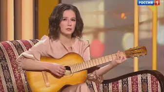 【2023蓝光之夜】波琳娜·阿古列耶娃弹唱苏联电影插曲《屋里不会再来人了》"Никого не будет в доме"（中文字幕）