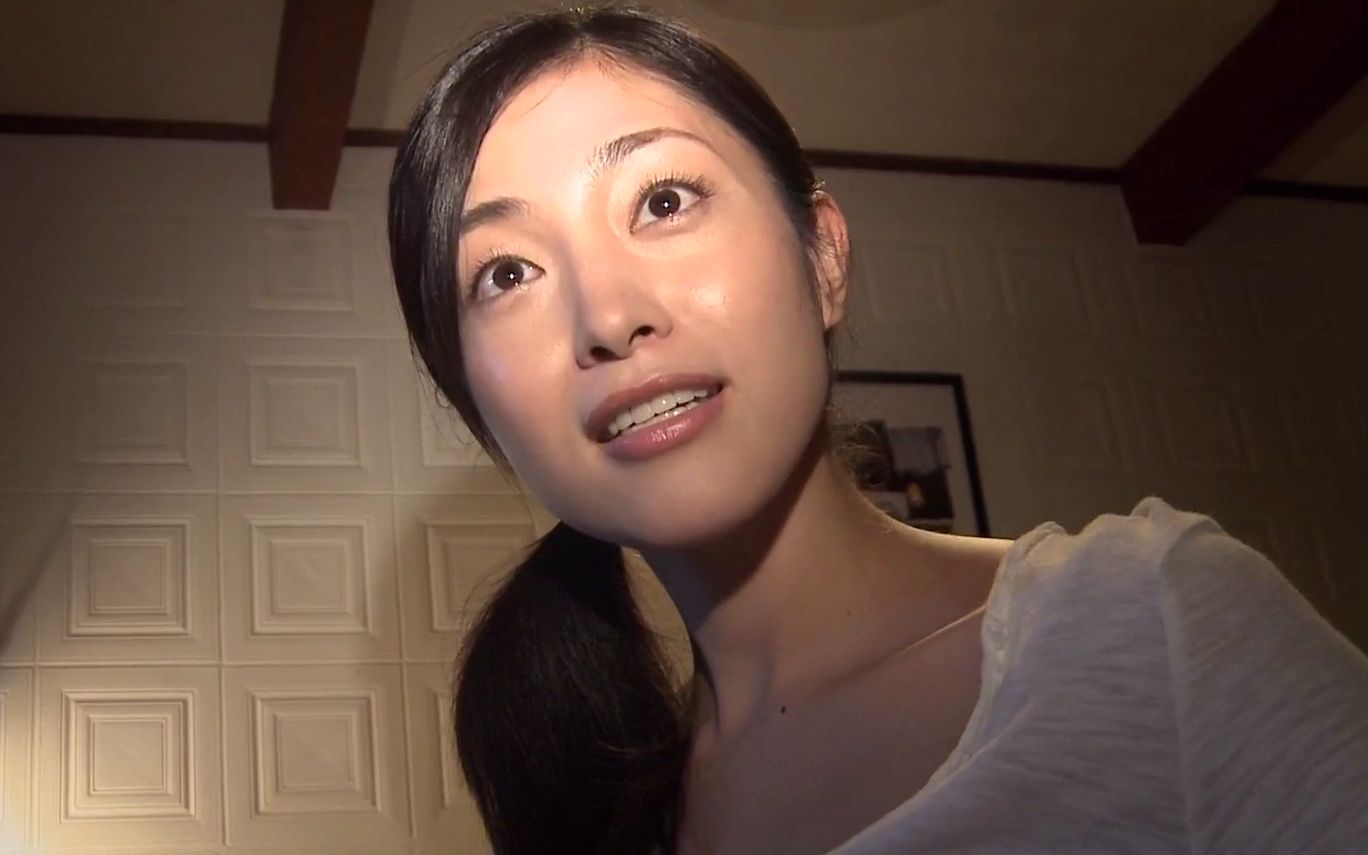 爱好恐怖片的美男子4分钟带你看完日本恐怖片鬼影实录看完晚上睡觉