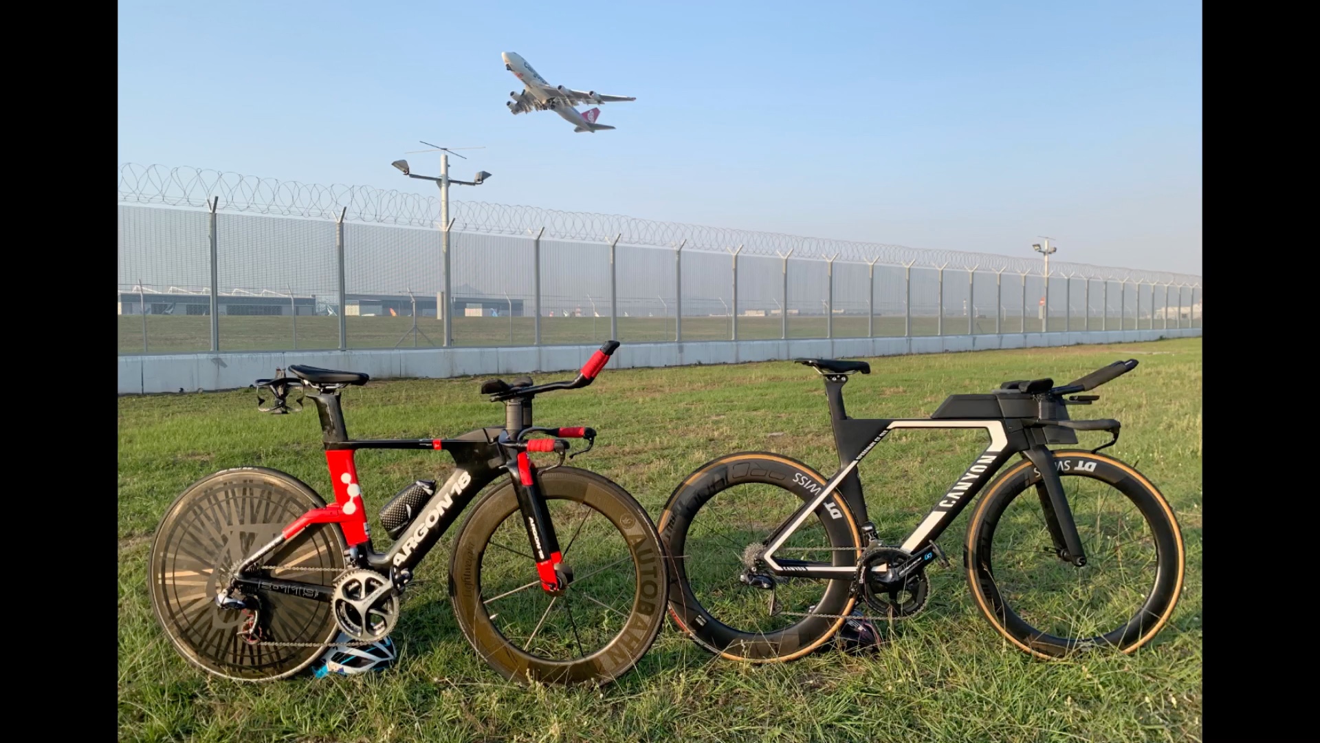 活动作品日落大道骑tt车