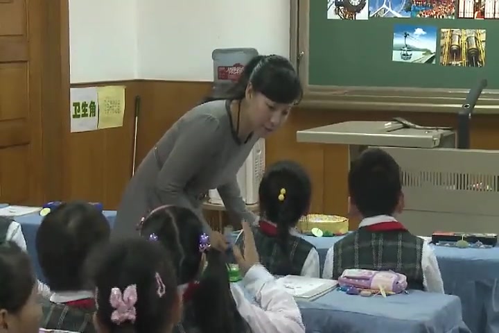 [图]【获奖】小学数学获奖视频《平移旋转》-鲁老师优质课公开课教学视频