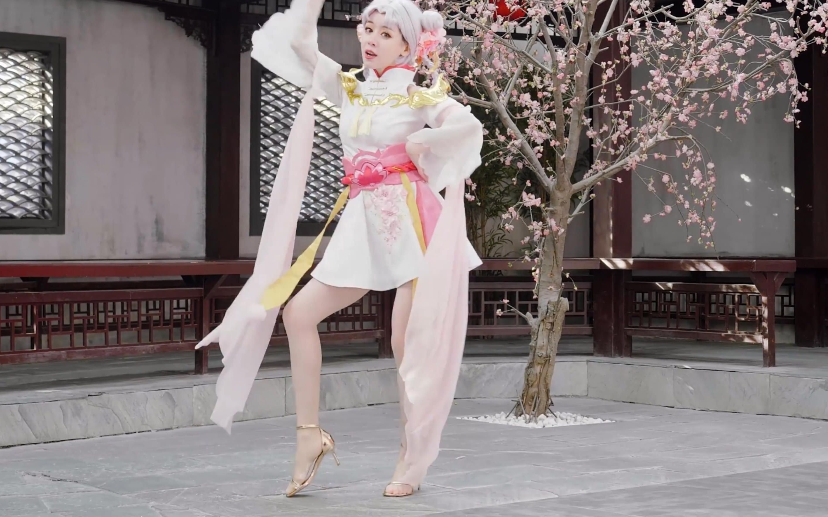 香菜猫饼 - 桃花笑(4k画质)