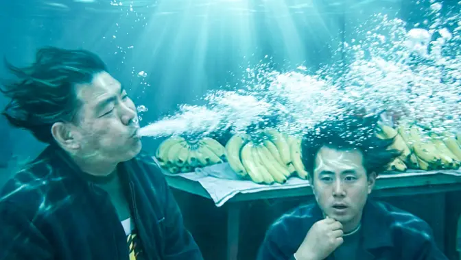 【绷不住了】海洋馆表演买瓜