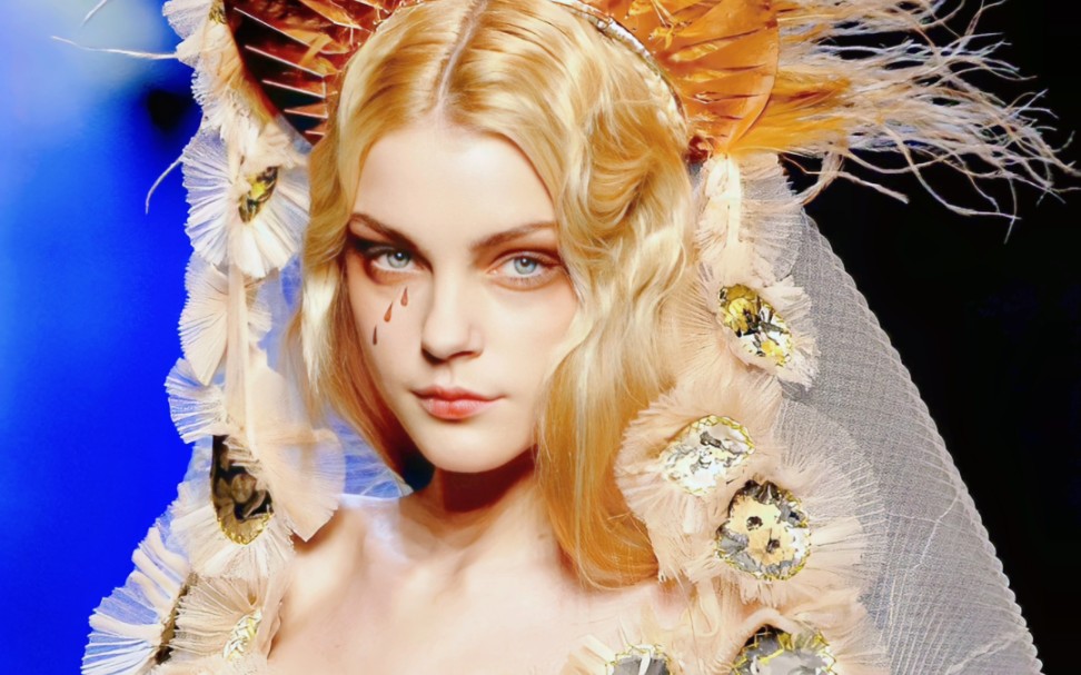 jean paul gaultier 2007|圣母之泪 封神之秀