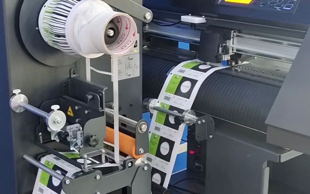 lf-100 标签覆膜模切机如何做到标签柔性生产