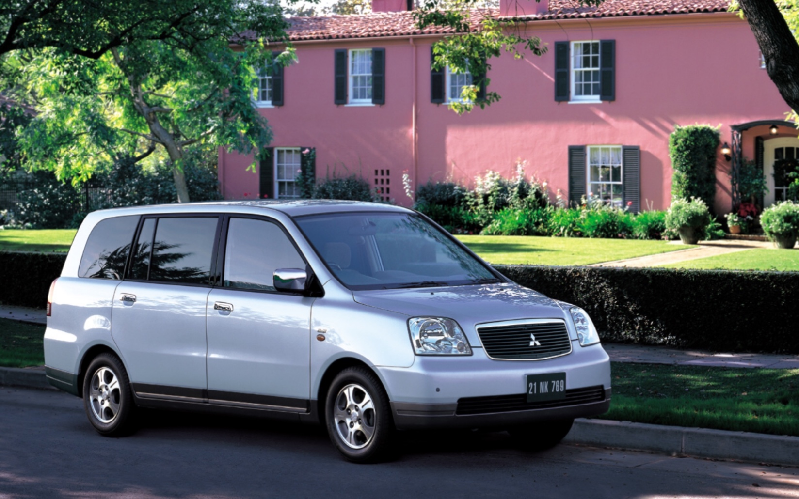 【三菱】mitsubishi dion cr6w/cr9w promotion video (2000)