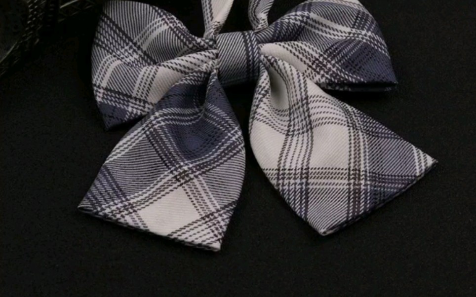 温柔一刀的领带太好看了_哔哩哔哩 (゜-゜)つロ 干杯~-bilibili