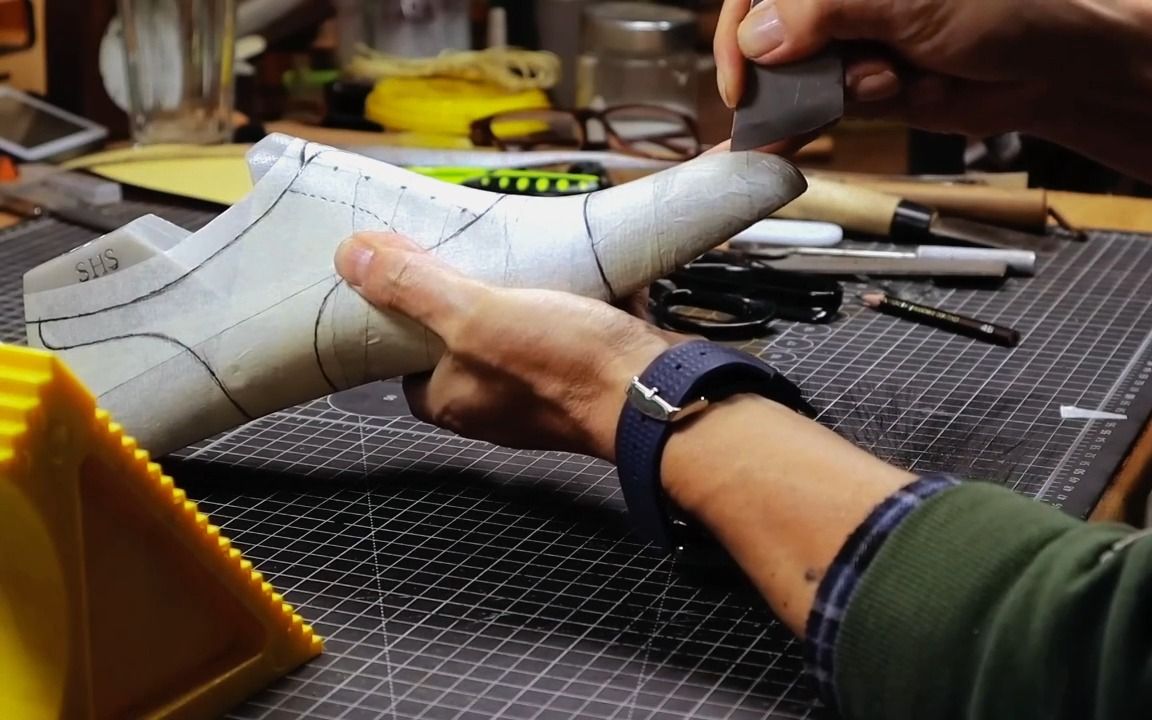 【纯手工制鞋】日本高端的手工匠人,打造高端定制皮鞋