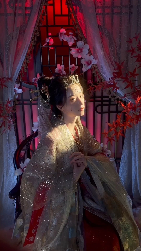 【蒋芸】汉服古风‖异域风 姐好美_哔哩哔哩_bilibili