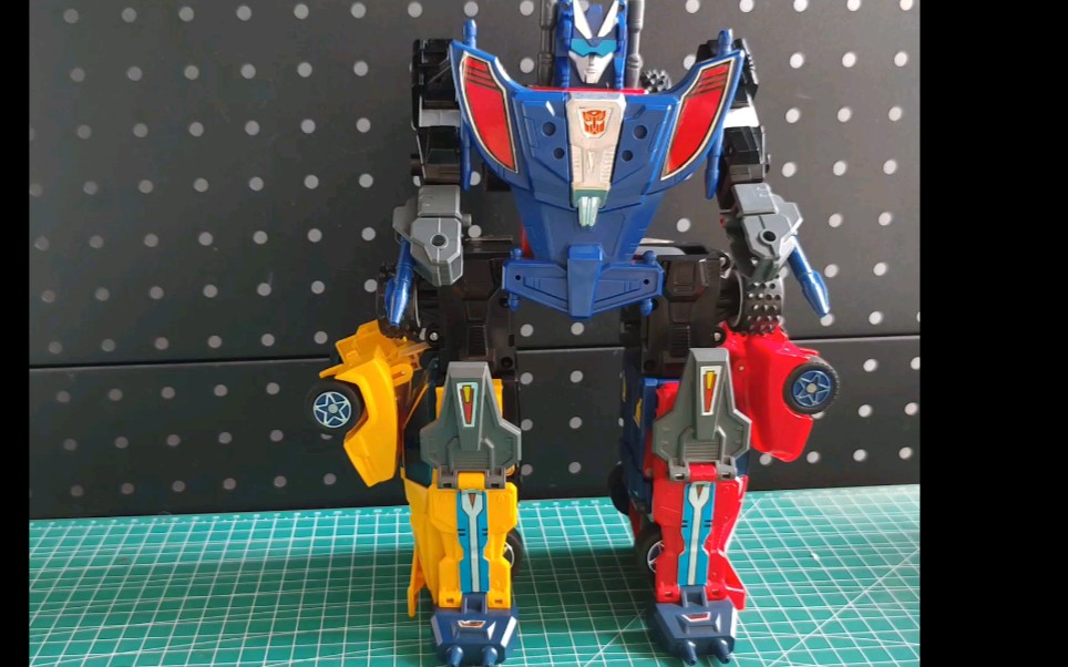 g1变形金刚玩具《胜利之斗争》人物之路上王