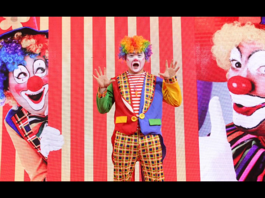 南通气球小丑表演〖13500318364〗开业小丑〖生日小丑宝宝宴〗景区房