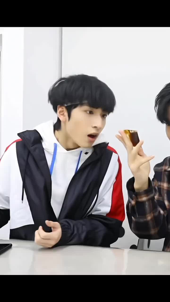 家里的憨憨儿子内部消息可以开始期待宝贝儿子的外务了严浩翔憨憨