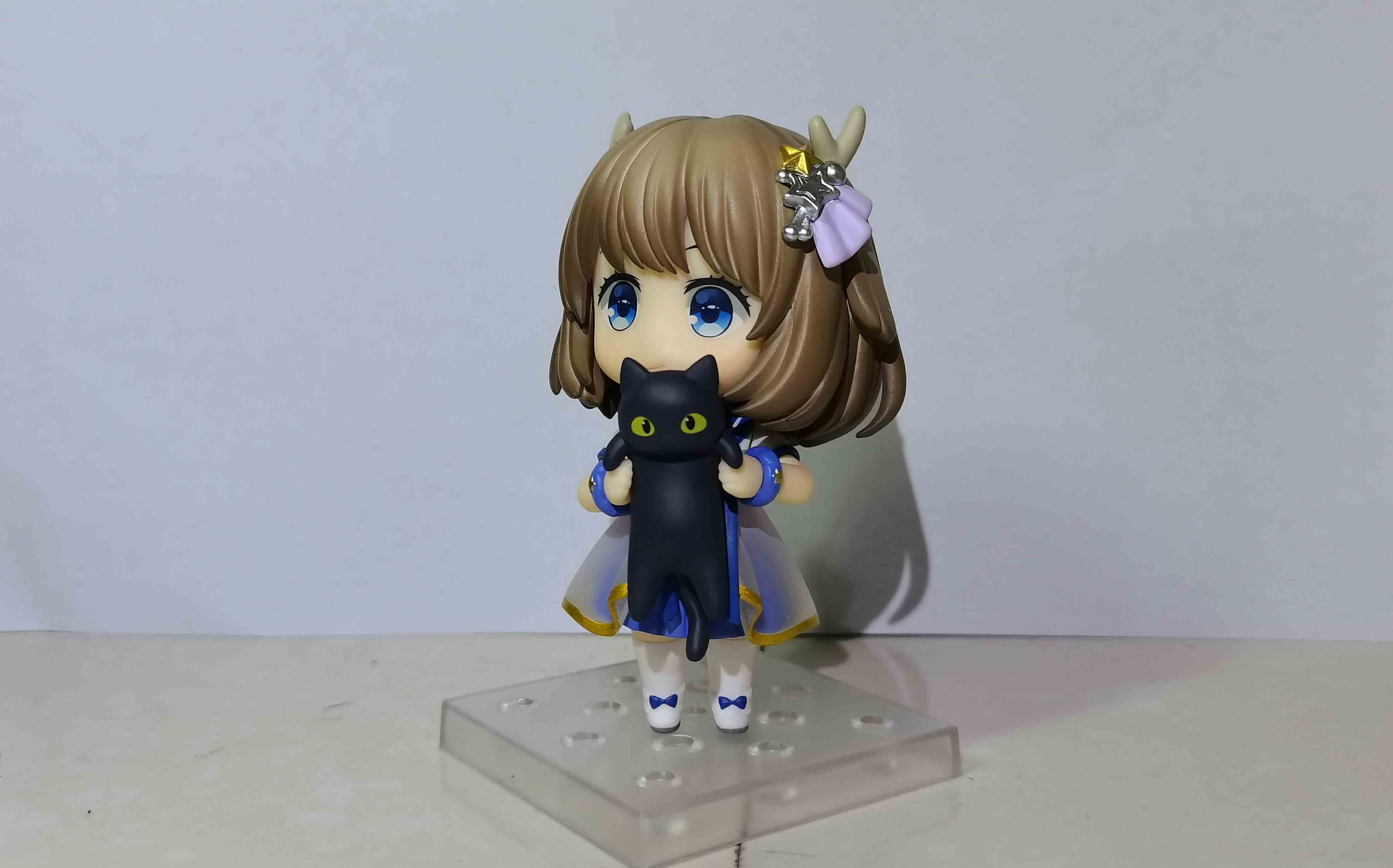 水瓶开箱视频鹿乃q版手办开箱