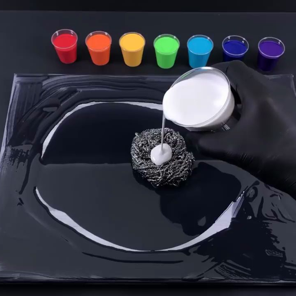 Liquid painting with sponge - inspired by Jay Lee painting 