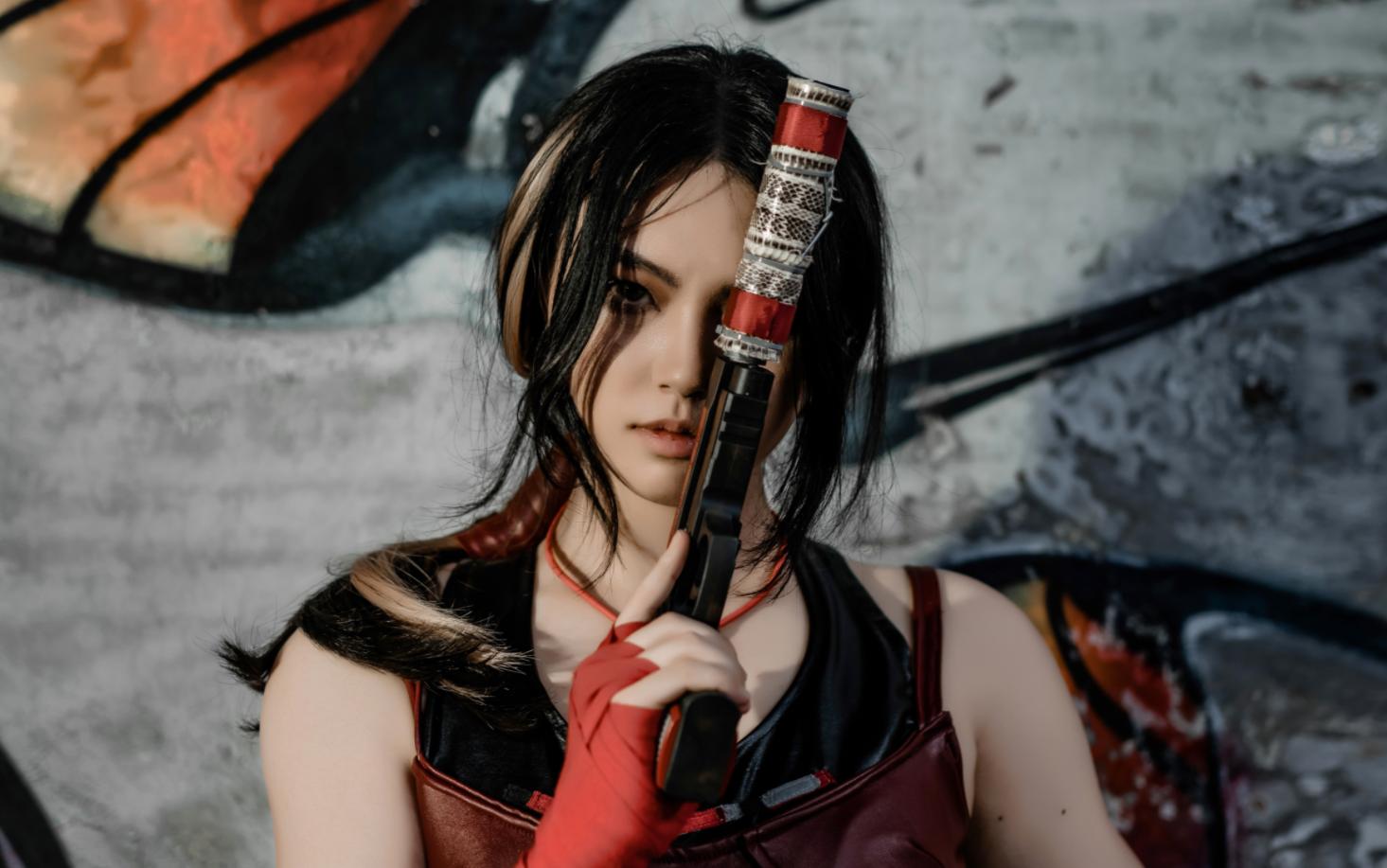 [彩虹六号:围攻]谁说女鬼不能打残局1v5!力挽狂澜!_网络游戏热门视频