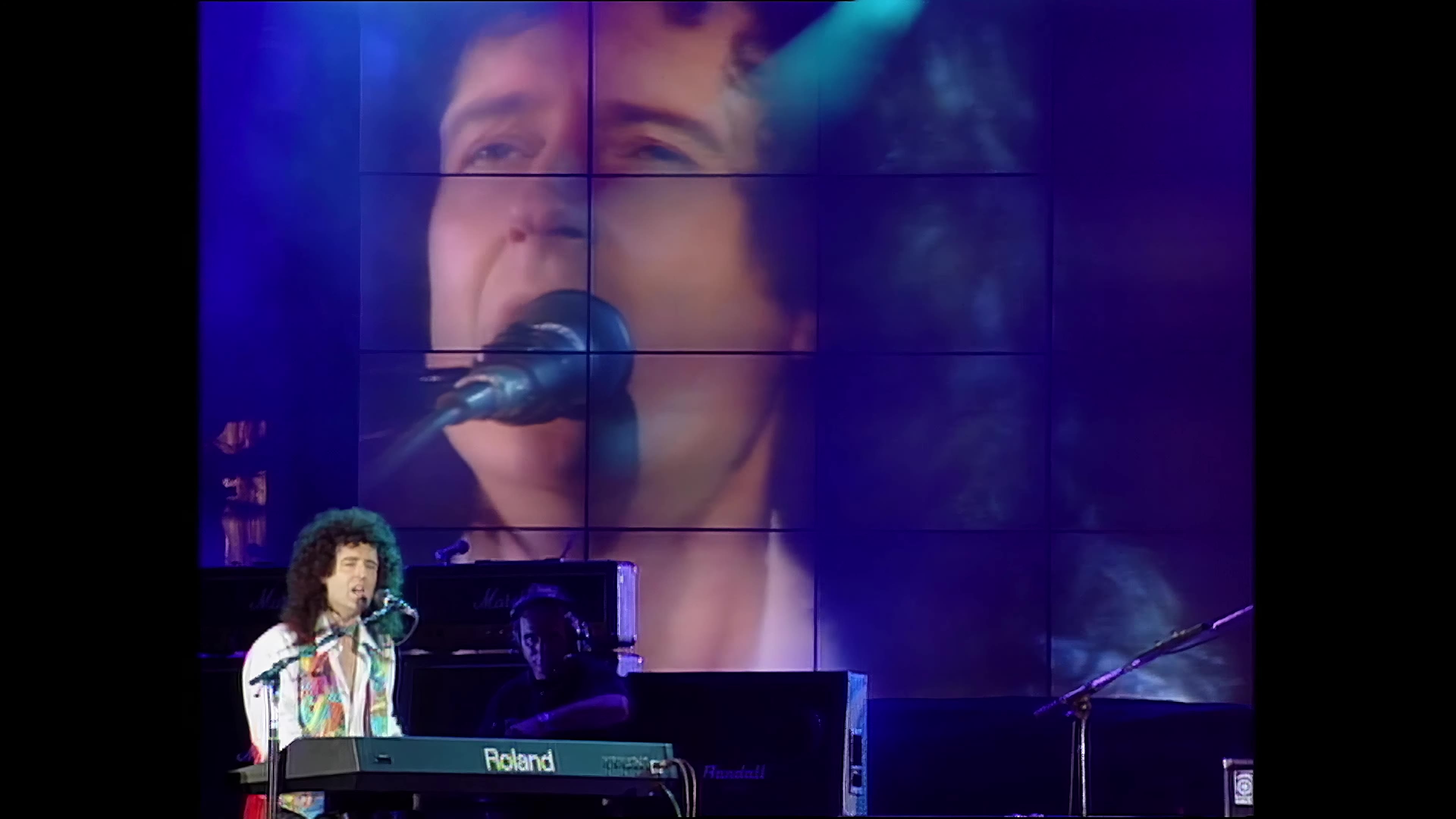 [图]Brian May -Too Much Love Will Kill You Tribute to Freddie Mercury at Wembley