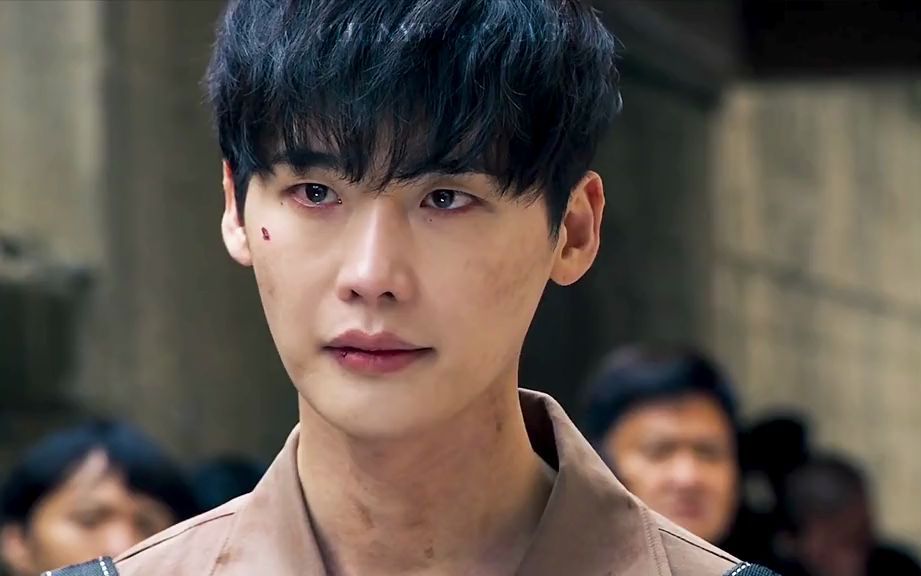 总是会反复爱上#李钟硕 #黑话律师#韩剧