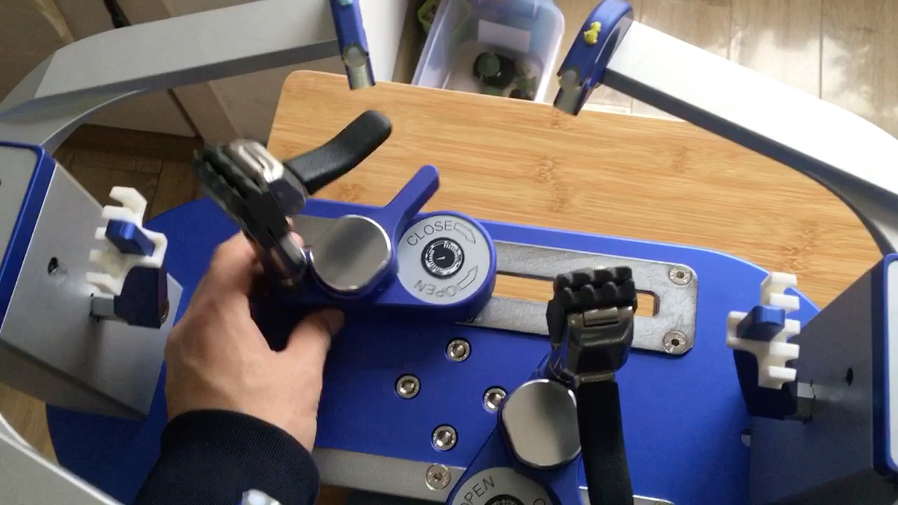 羽毛球拍穿线机