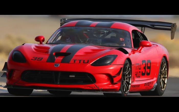 road america赛道 2分12秒65 道奇 蝰蛇 viper acr 9.0l 803whp