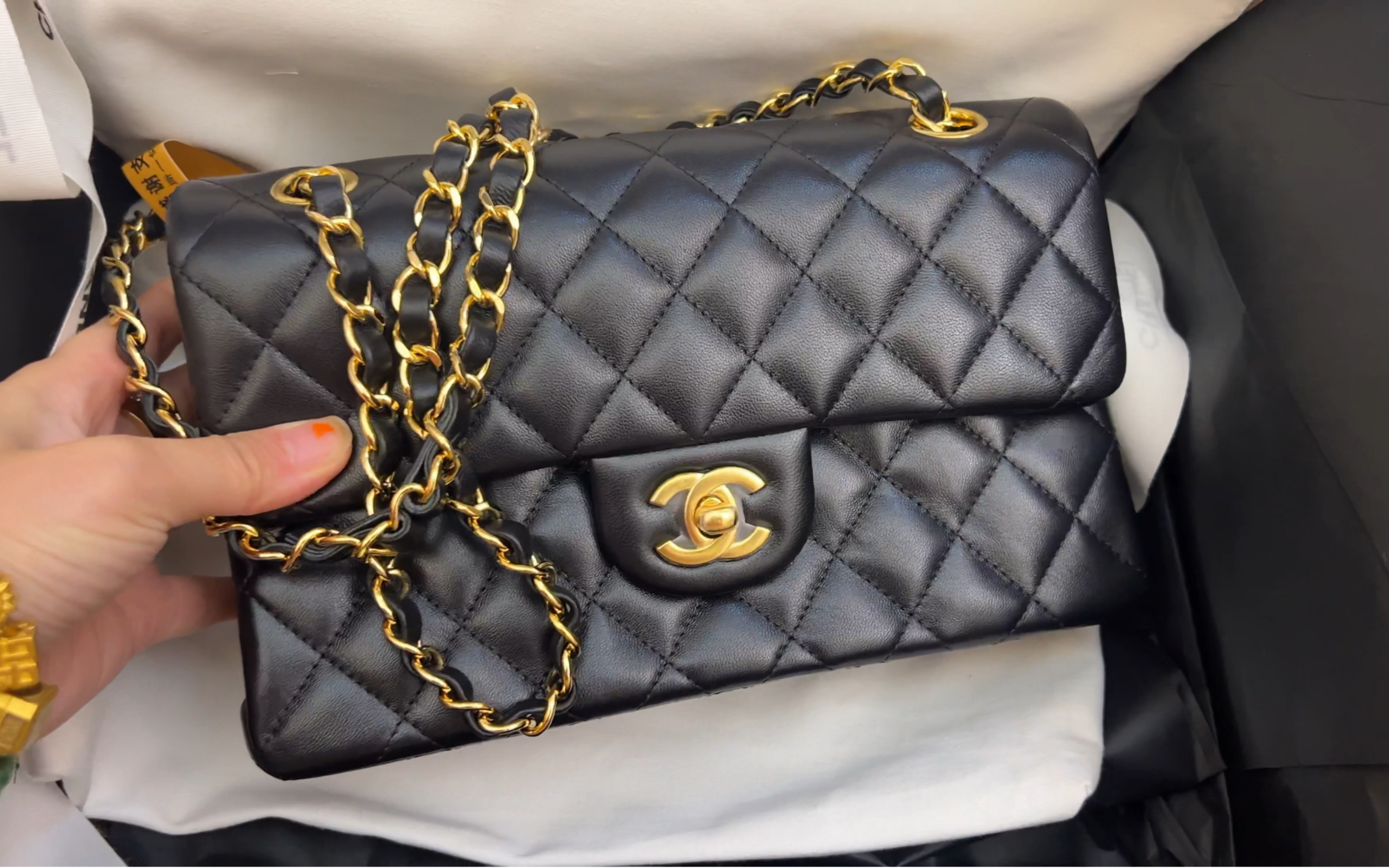 chanel经典款cf小号黑金羊 好漂亮