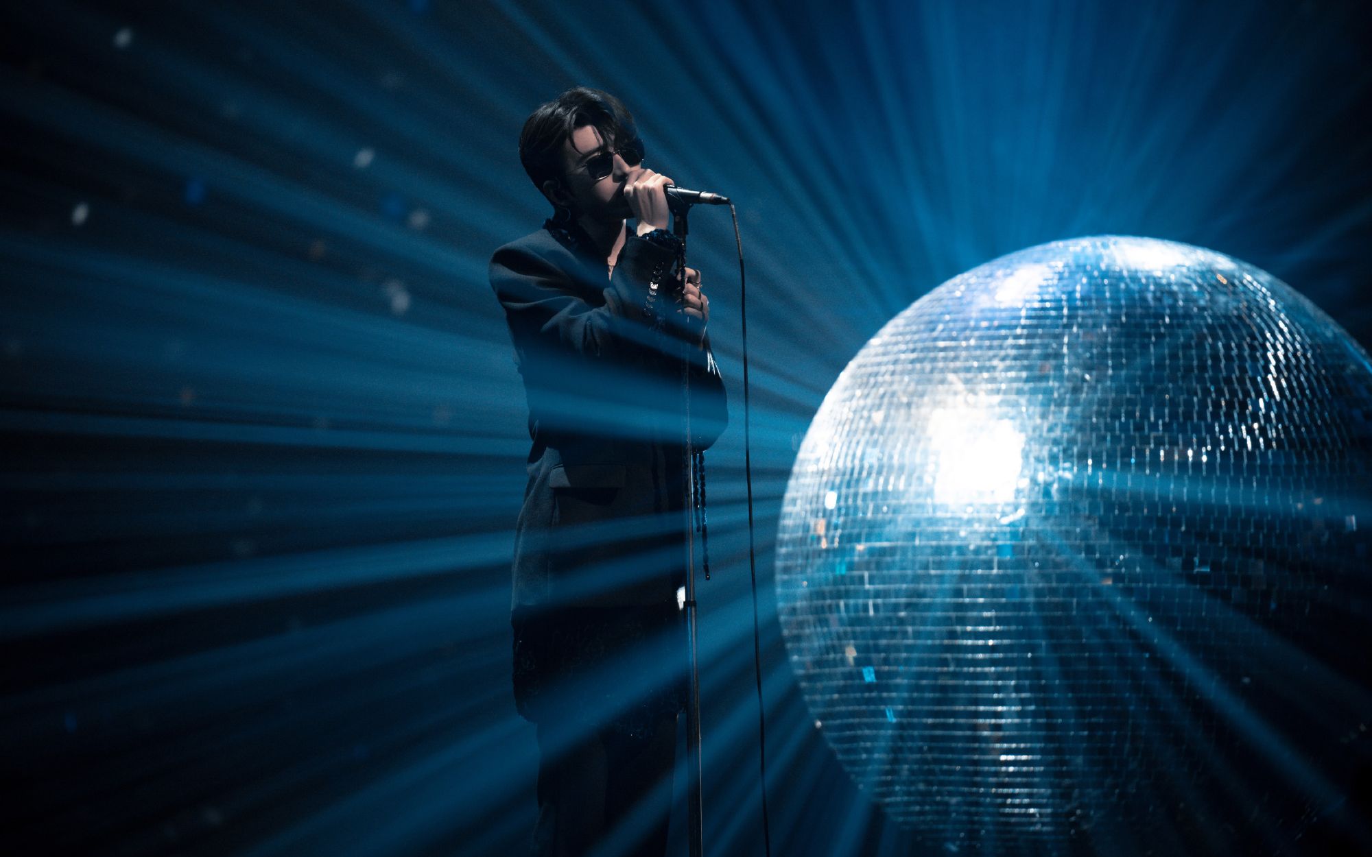 【蔡徐坤】《爱与痛》舞台首秀 浙江卫视2022跨年晚会4k