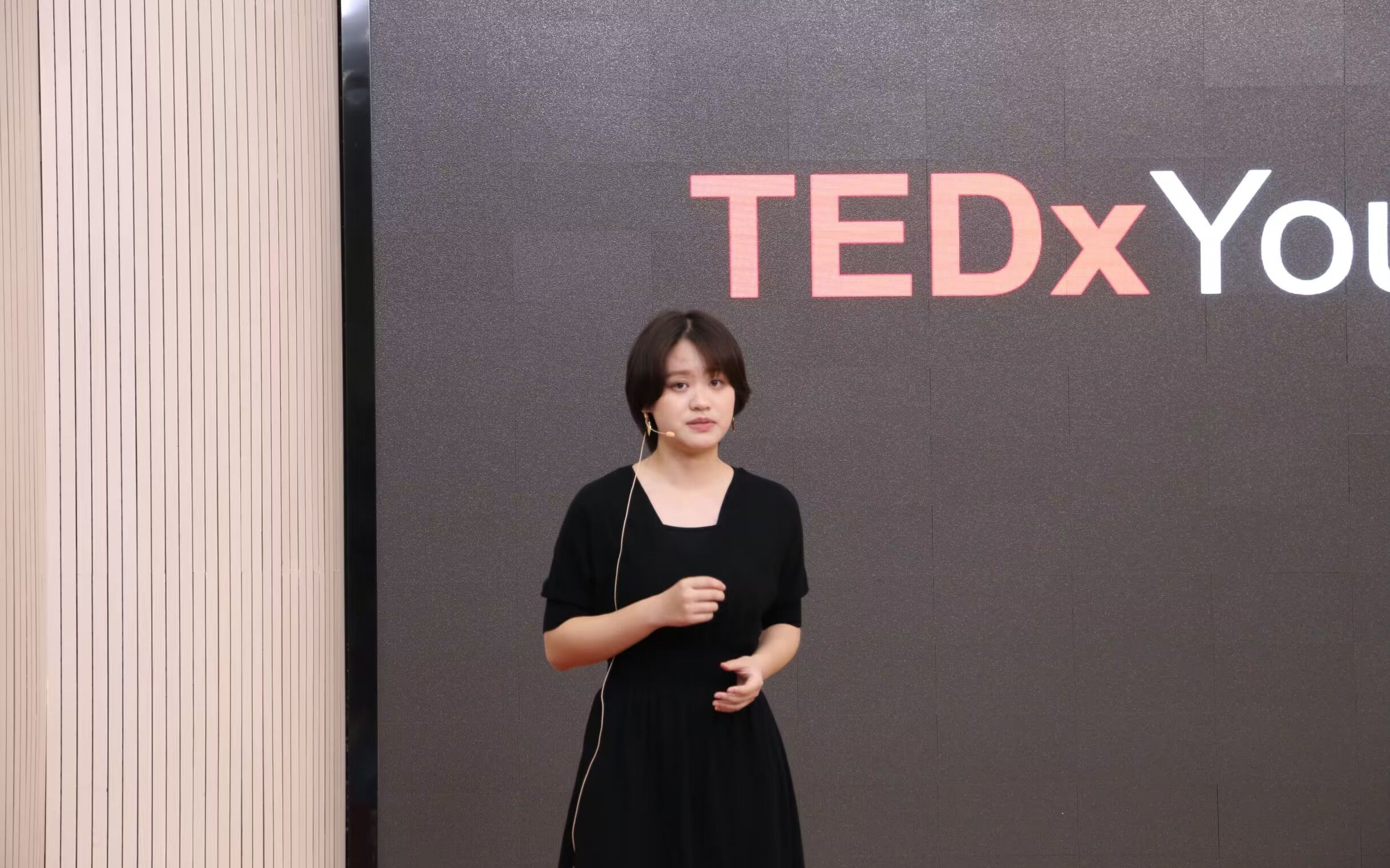 [图]胡可萱|Reconnecting: The Importance of Community in a Digital Age|TEDxYouth@JLHS