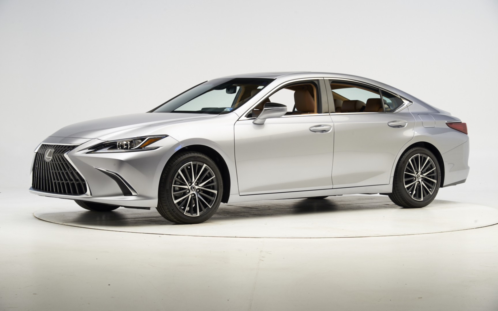 2023 雷克萨斯 es 350 正面40%中等重叠偏置碰撞测试 v2.