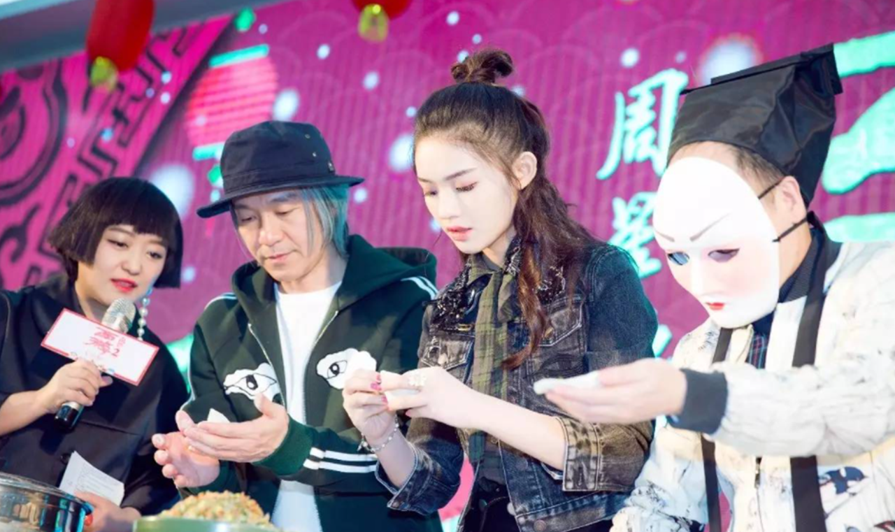 两人零互动!港媒曝林允离开周星驰公司,卸下星女郎光环前途未卜