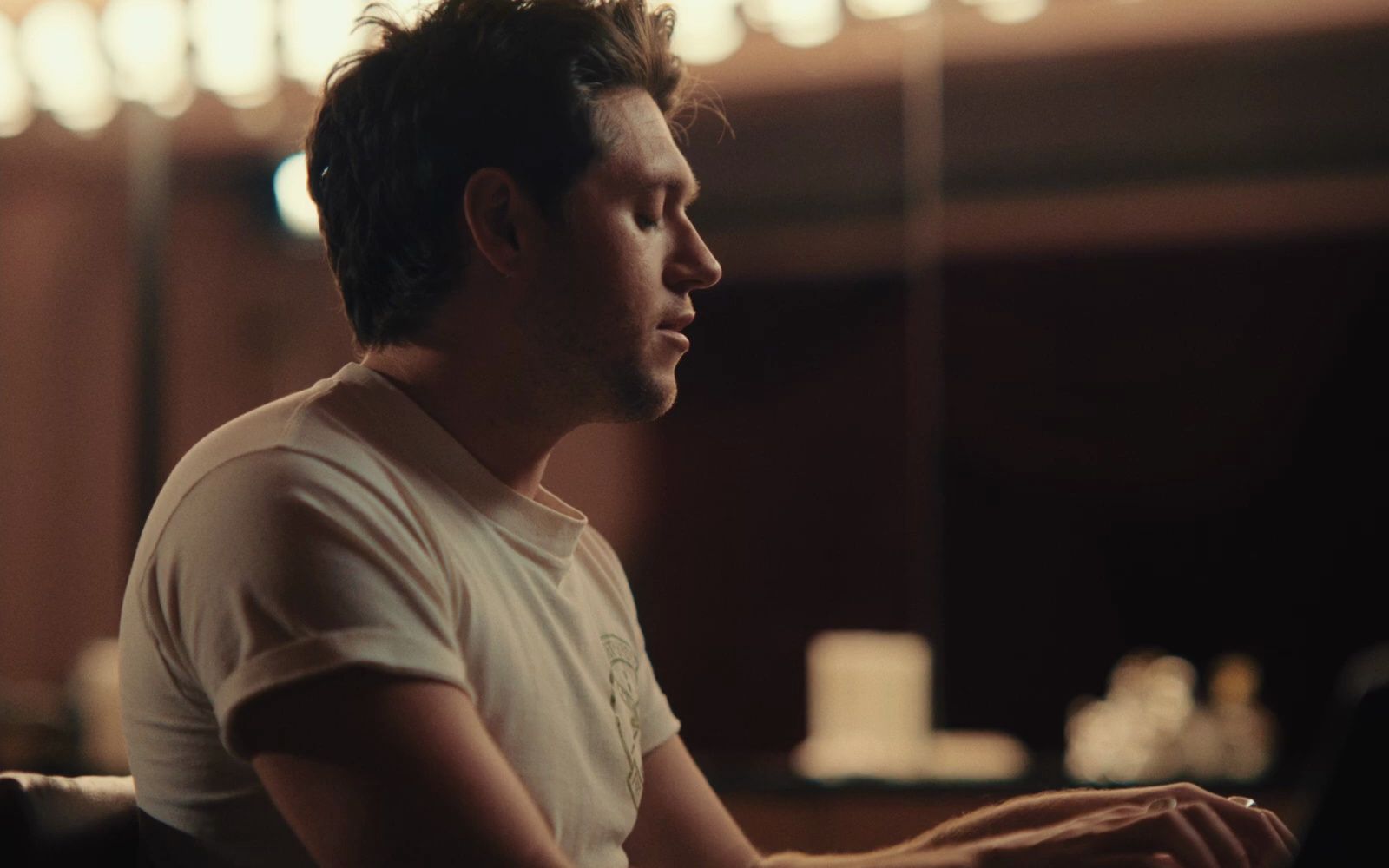 niall horan《the show》(official music video)[1080p]