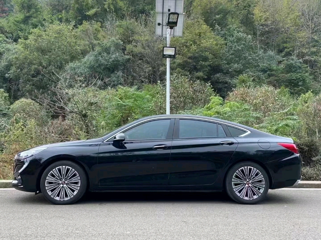 22款21年12月红旗h5!1.5t顶配!