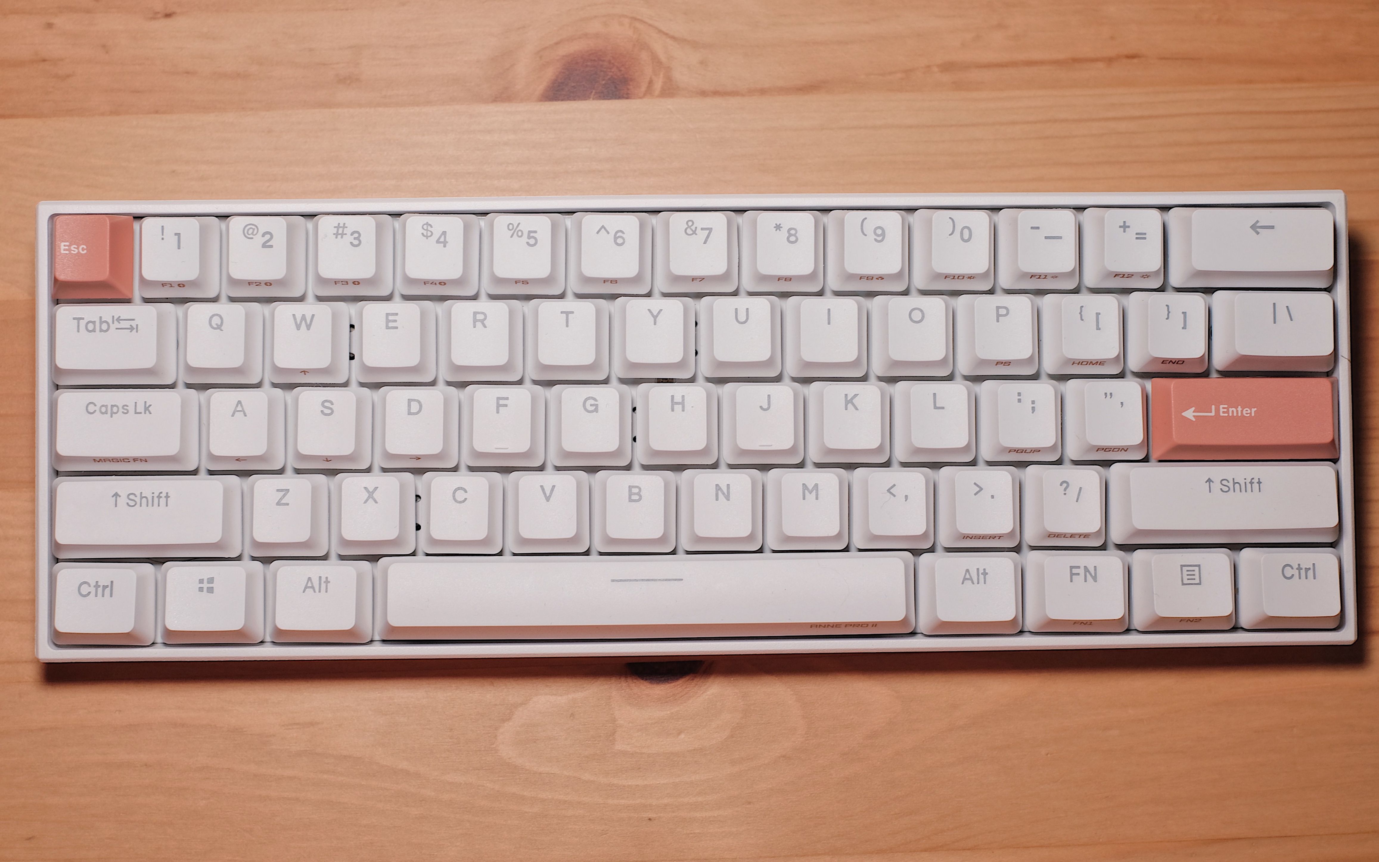 annepro2白轴蓝牙机械键盘开箱凯华box白轴打字声音测试gmkzomo键帽