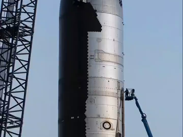 马斯克超大的spacex二级火箭